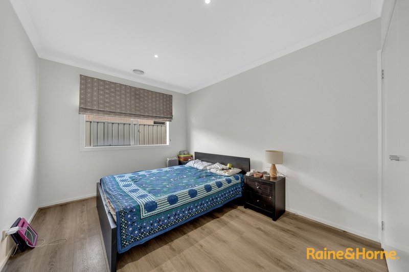 Photo - 62 Prendergast Avenue, Cranbourne East VIC 3977 - Image 13