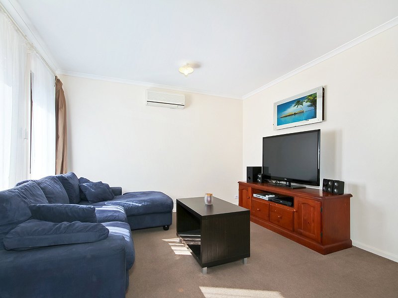 Photo - 62 Pridham Boulevard, Aldinga Beach SA 5173 - Image 2