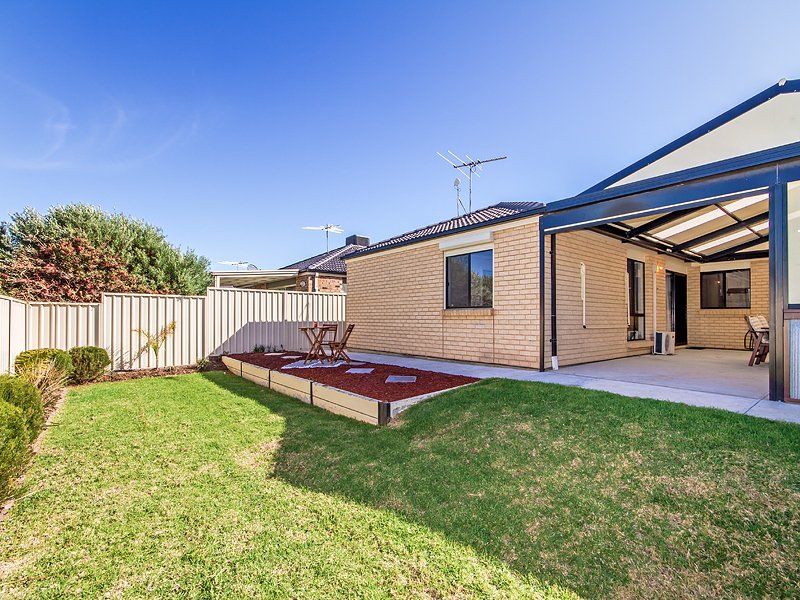 Photo - 62 Pridham Boulevard, Aldinga Beach SA 5173 - Image 13