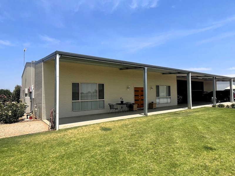 Photo - 62 Rae Road, Griffith NSW 2680 - Image 29