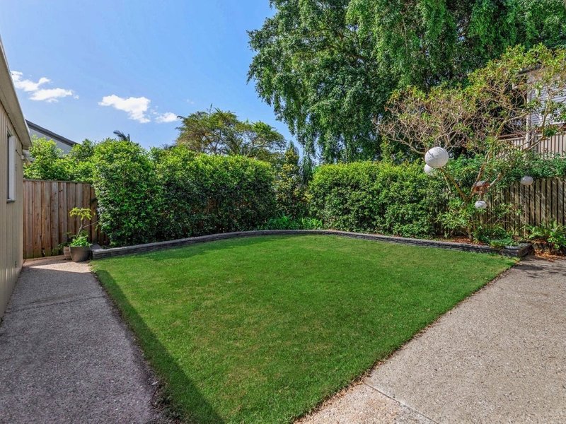 Photo - 62 Raff Avenue, Holland Park QLD 4121 - Image 10