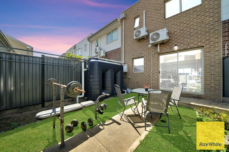 Photo - 6/2 Rockgarden Drive, Truganina VIC 3029 - Image 12