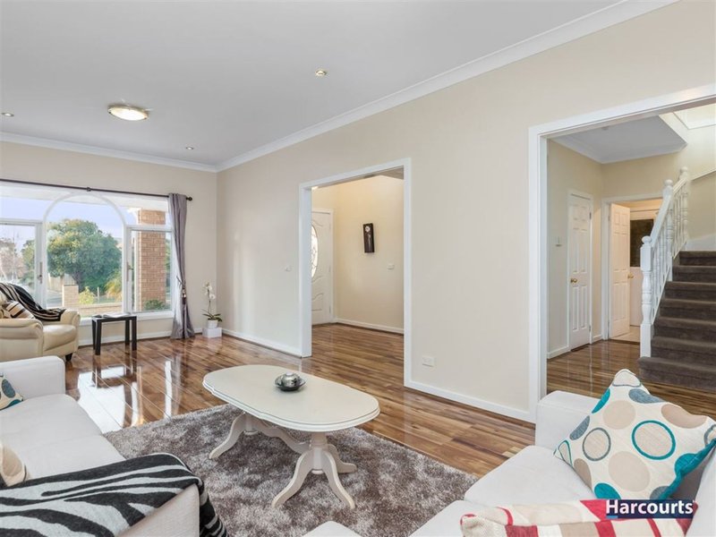 Photo - 62 Simon Avenue, Rowville VIC 3178 - Image 3