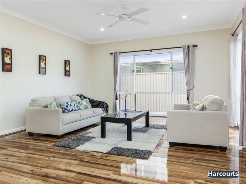 Photo - 62 Simon Avenue, Rowville VIC 3178 - Image 6