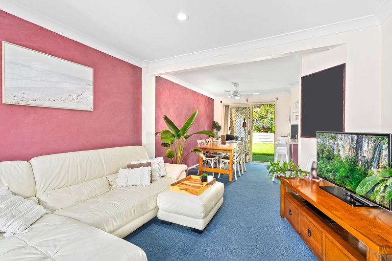 Photo - 6/2 Simpsons Road, Currumbin Waters QLD 4223 - Image 5