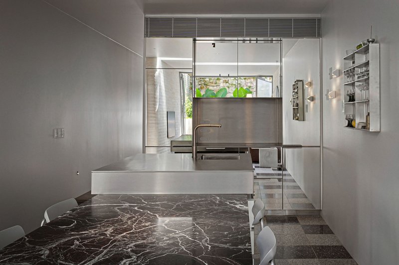 Photo - 62 St James Road, Bondi Junction NSW 2022 - Image 8