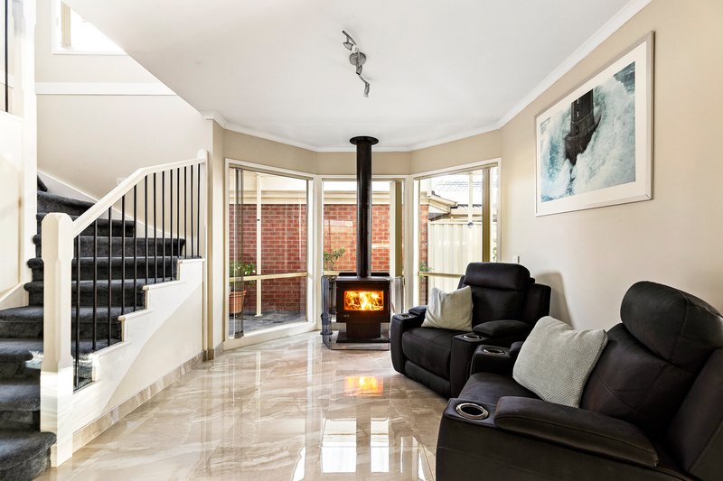 Photo - 62 Stanford Close, Fawkner VIC 3060 - Image 7
