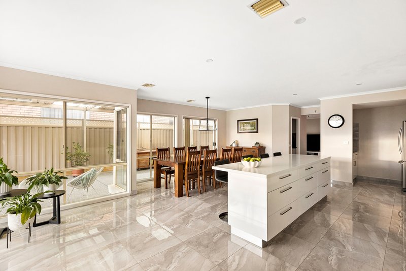 Photo - 62 Stanford Close, Fawkner VIC 3060 - Image 12