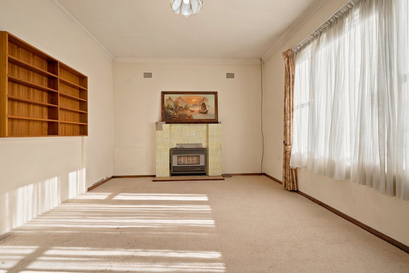 Photo - 62 Stewart Street, Bathurst NSW 2795 - Image 6