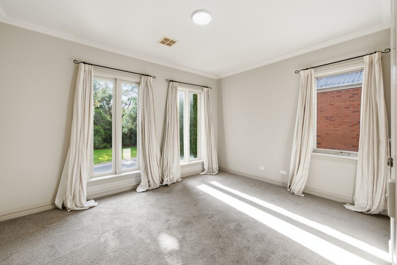 Photo - 62 Strathfield Parade, Croydon VIC 3136 - Image 5