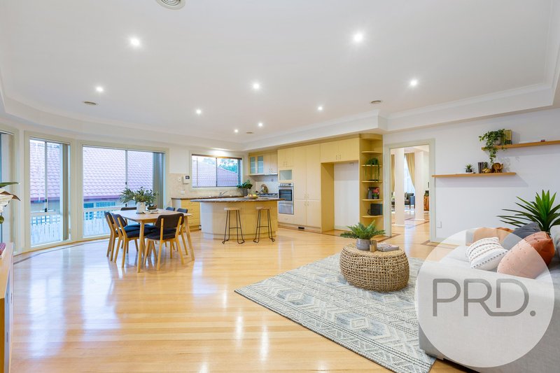 Photo - 62 Sugarloaf Circle, Palmerston ACT 2913 - Image 10