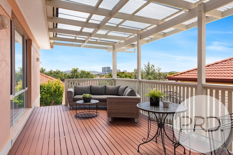 Photo - 62 Sugarloaf Circle, Palmerston ACT 2913 - Image 12