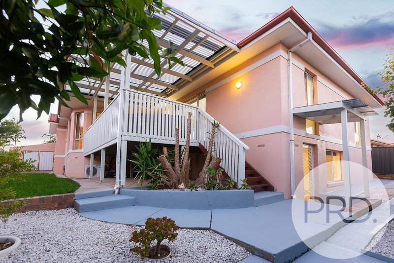 Photo - 62 Sugarloaf Circle, Palmerston ACT 2913 - Image 14