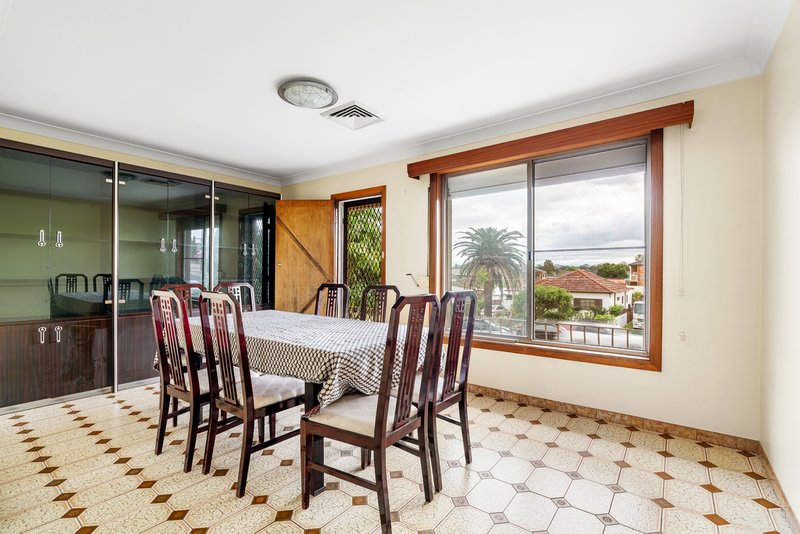 Photo - 62 The Boulevarde , Fairfield NSW 2165 - Image 7