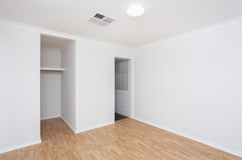 Photo - 62 The Crest, Woodvale WA 6026 - Image 8
