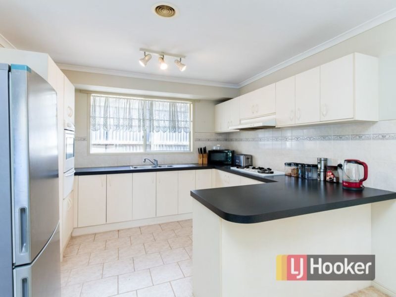 Photo - 62 The Parkway, Hampton Park VIC 3976 - Image 2