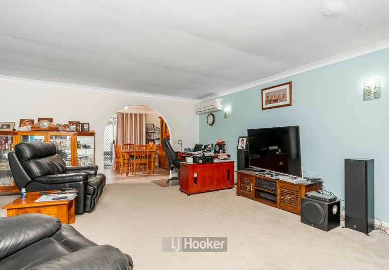 Photo - 62 Tovey Road, Boronia Heights QLD 4124 - Image 5