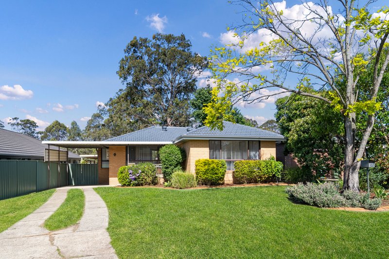 Photo - 62 Trobriand Crescent, Glenfield NSW 2167 - Image 2