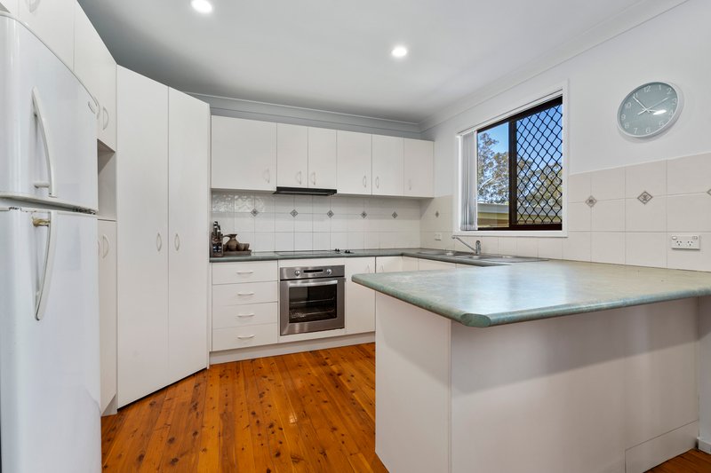 Photo - 62 Trobriand Crescent, Glenfield NSW 2167 - Image 11