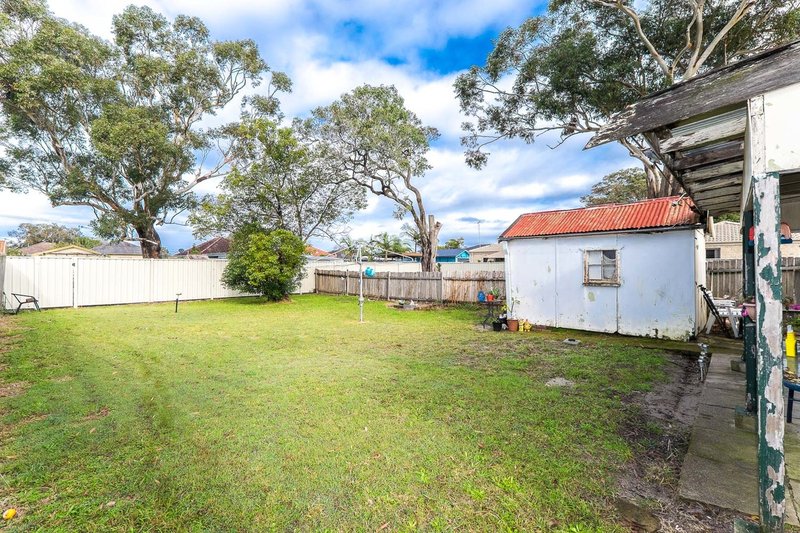 Photo - 62 Uligandi Street, Ettalong Beach NSW 2257 - Image 3