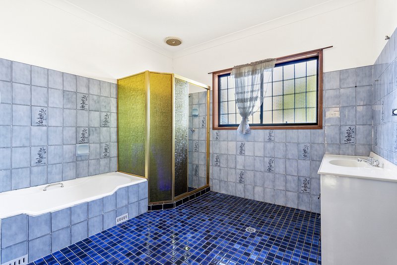 Photo - 62 Vermont Road, Warrawong NSW 2502 - Image 6