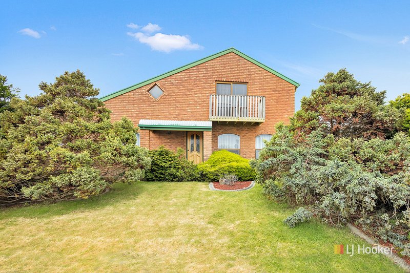 Photo - 62 Walker Street, Wynyard TAS 7325 - Image 2