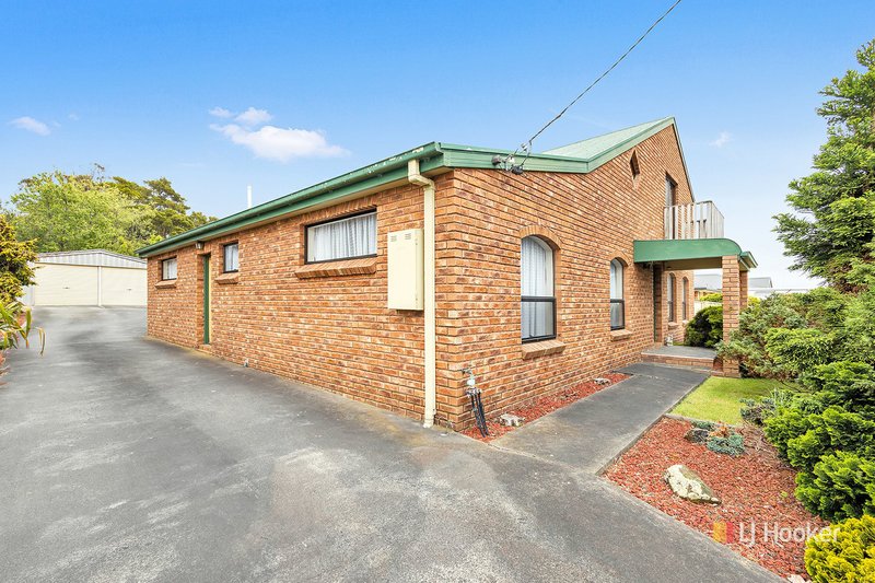 Photo - 62 Walker Street, Wynyard TAS 7325 - Image 3