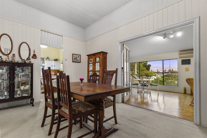 Photo - 62 Waterlot Street, Moorooka QLD 4105 - Image 2