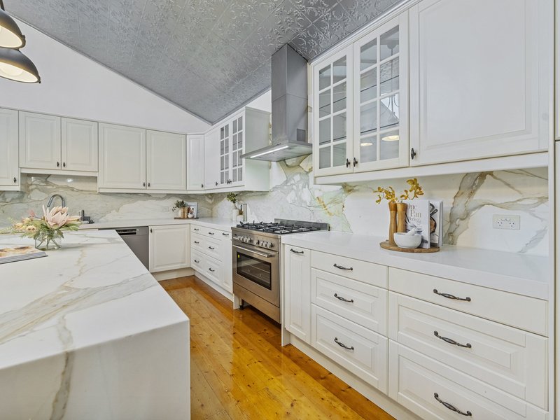 Photo - 62 Watt Street, South Kingsville VIC 3015 - Image 7