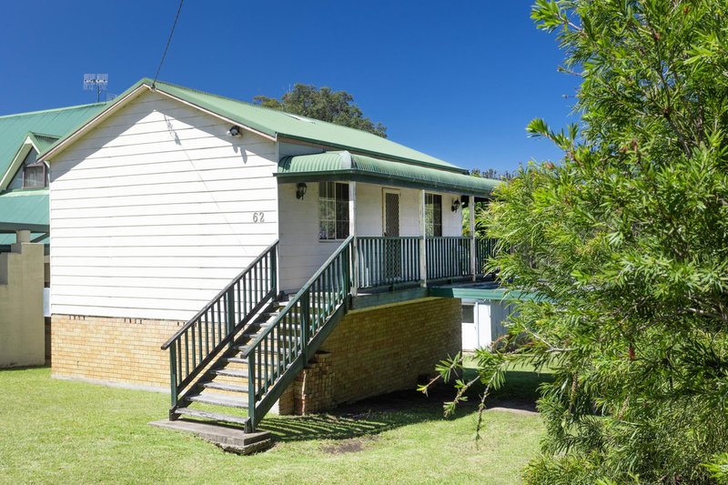 Photo - 62 Wattle Street, Fishermans Paradise NSW 2539 - Image 2