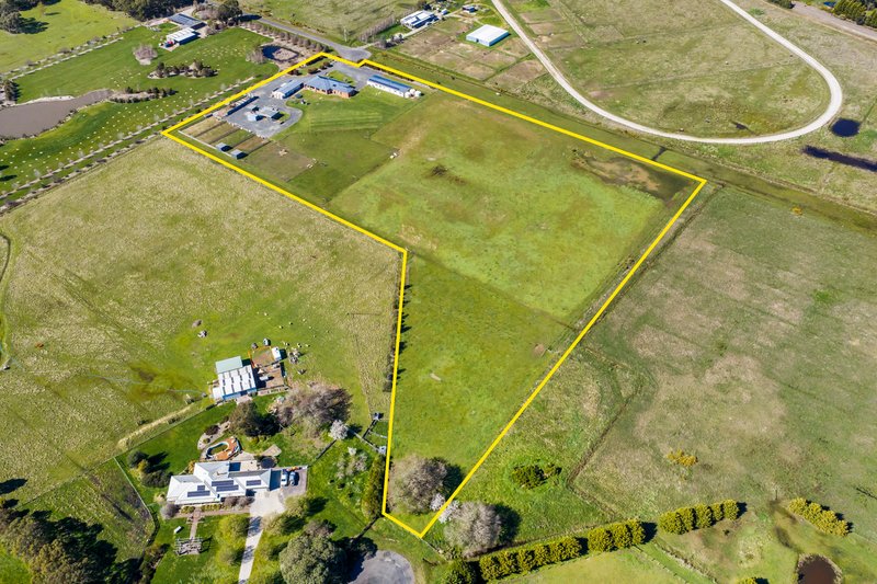 Photo - 62 Wiggins Road, Mitchell Park VIC 3355 - Image 31