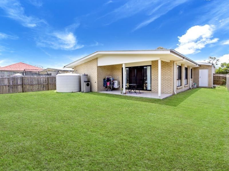 Photo - 62 Willowleaf Circuit, Upper Caboolture QLD 4510 - Image 3