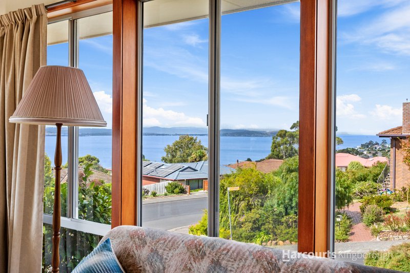 Photo - 62 Woodlands Drive, Blackmans Bay TAS 7052 - Image 6