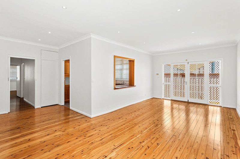 Photo - 6/20-24 Clareville Avenue, Sans Souci NSW 2219 - Image 3