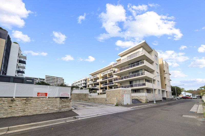Photo - 6/20-26 Innesdale Road, Wolli Creek NSW 2205 - Image 10