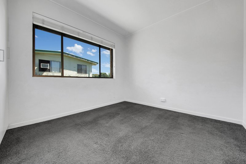 Photo - 6/208-212 Oaka Street, South Gladstone QLD 4680 - Image 6