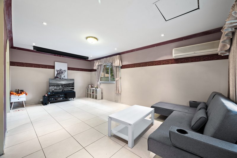 Photo - 6/209 Harrow Road, Glenfield NSW 2167 - Image 3