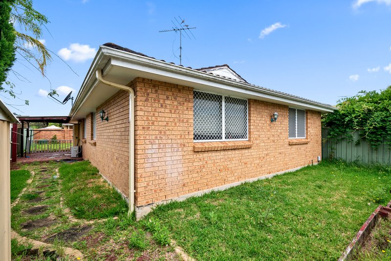 Photo - 6/209 Harrow Road, Glenfield NSW 2167 - Image 11