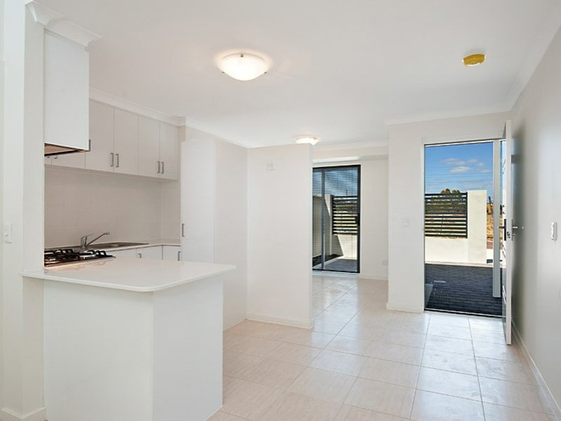 Photo - 6/21 Bent Street, Cannington WA 6107 - Image 3