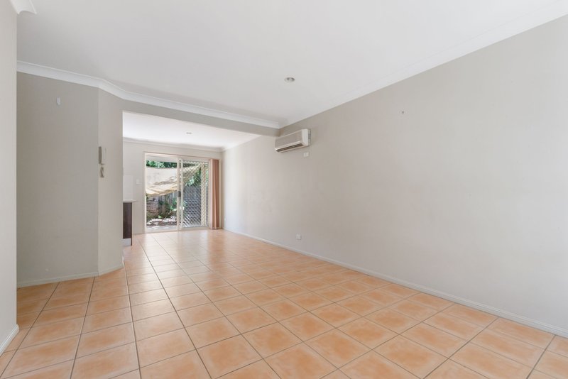 Photo - 6/21 Chessom Street, Mitchelton QLD 4053 - Image 4