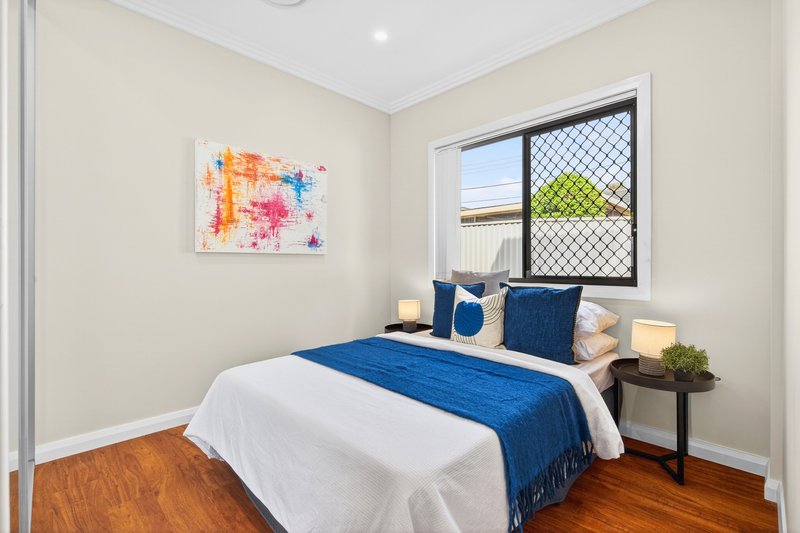 Photo - 6/21 Girraween Road, Girraween NSW 2145 - Image 6