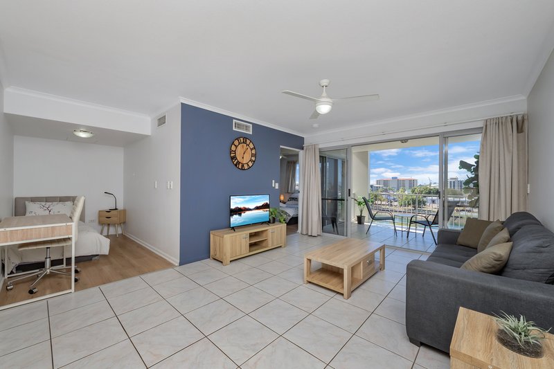 Photo - 62/11-17 Stanley Street, Townsville City QLD 4810 - Image 2