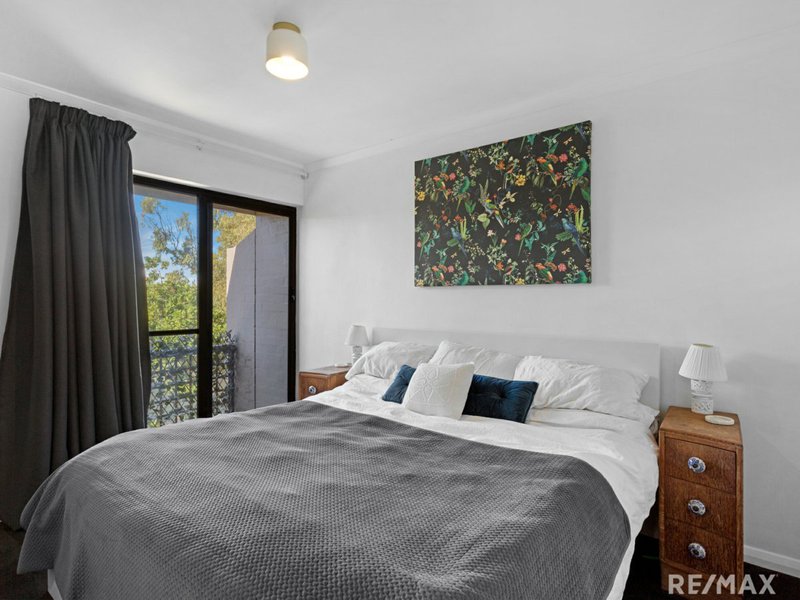 Photo - 62/111 Markeri Street, Mermaid Waters QLD 4218 - Image 5