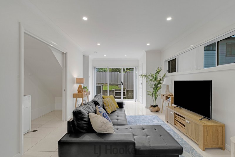 Photo - 6/212 Warners Bay Road, Mount Hutton NSW 2290 - Image 3