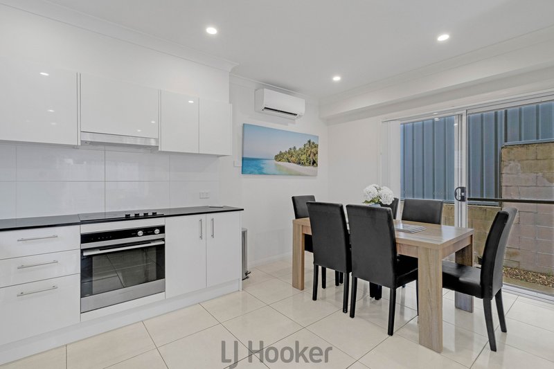 Photo - 6/212 Warners Bay Road, Mount Hutton NSW 2290 - Image 6