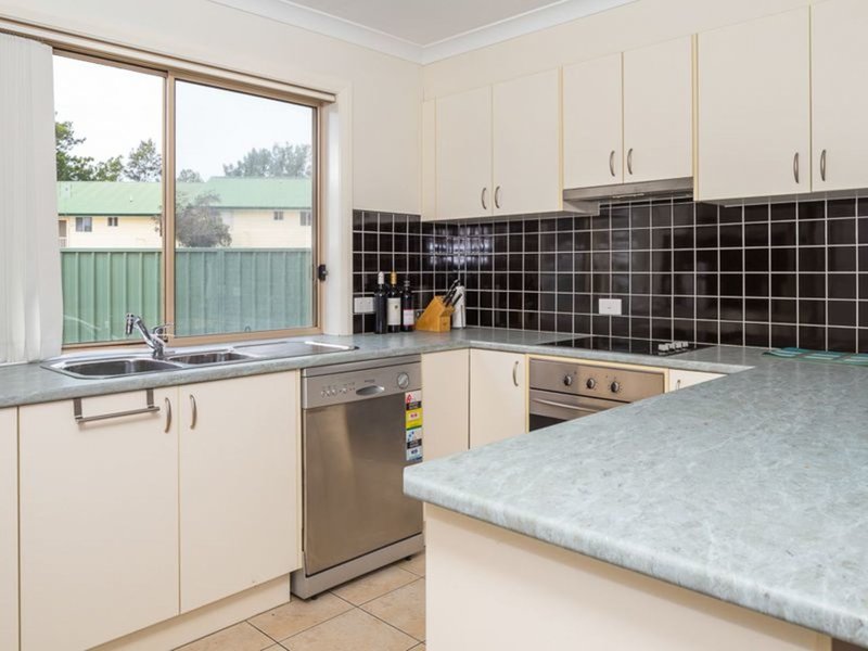 Photo - 6/2162 George Bass Drive, Tomakin NSW 2537 - Image 2