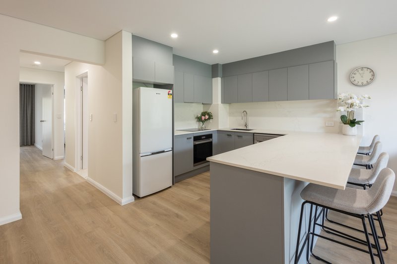Photo - 6/22 Britannia Avenue, Broadbeach QLD 4218 - Image 1