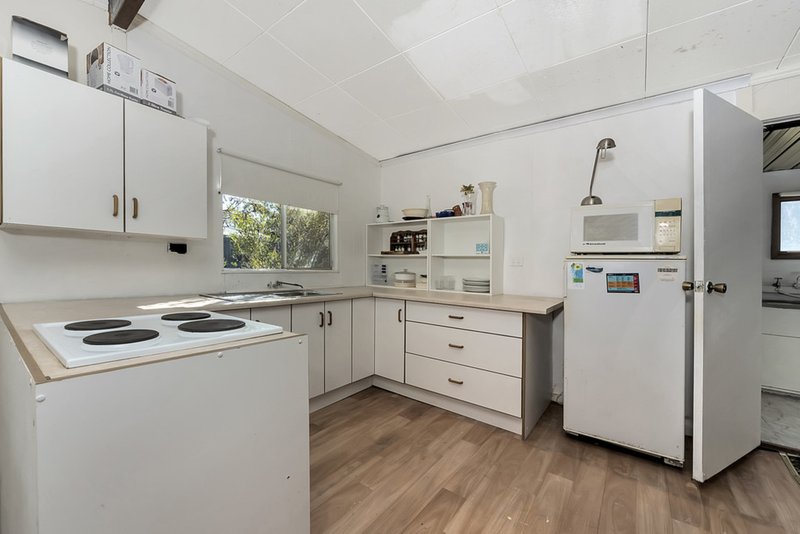 Photo - 622 Jury Street, Webb Beach SA 5501 - Image 2