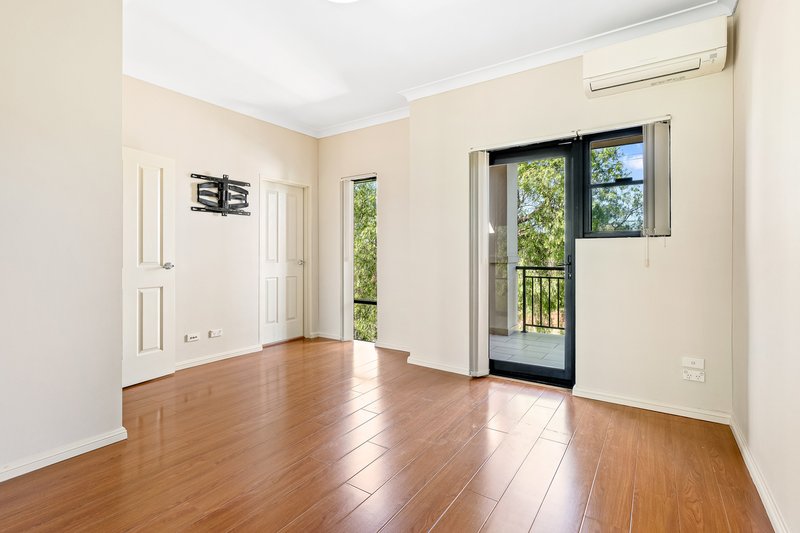 Photo - 6/22 Paris Street, Carlton NSW 2218 - Image 2