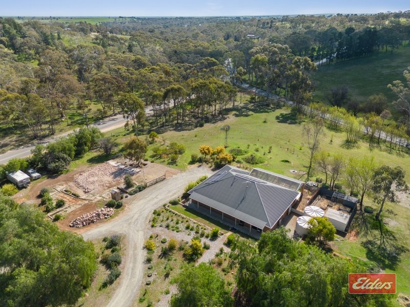 Photo - 622 Yettie Road, Cockatoo Valley SA 5351 - Image 2